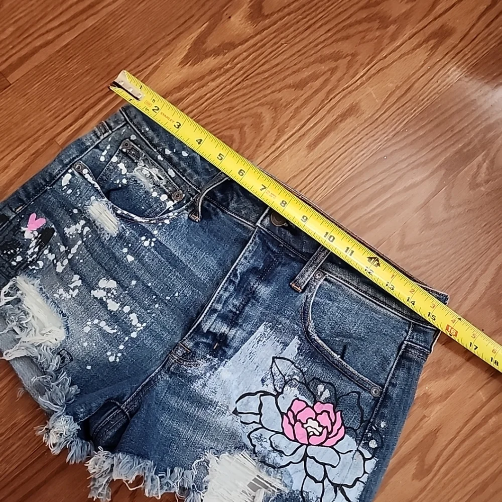 American Eagle Outfitters vintage hi-rise festival shorts 8 painted Hard to find